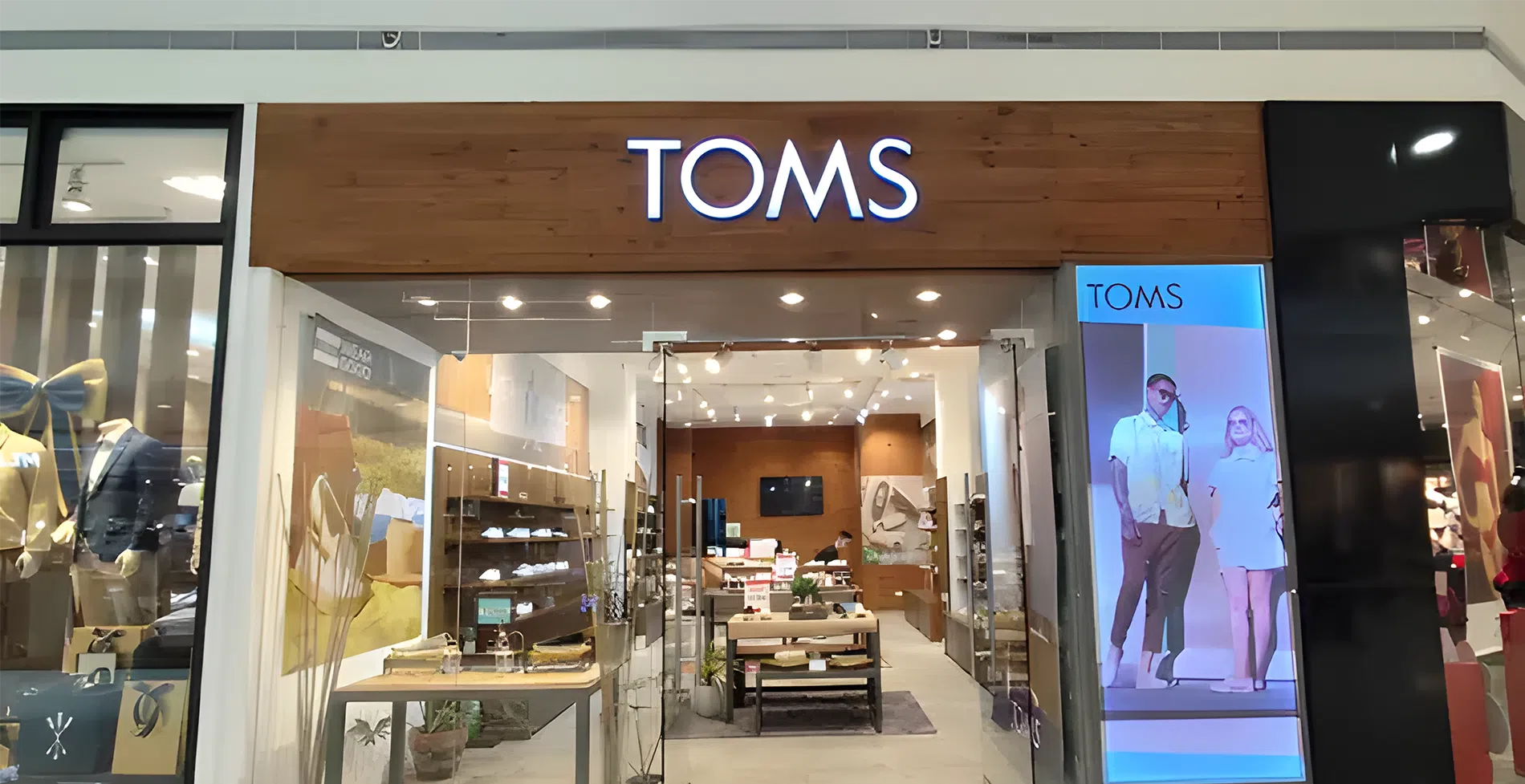 Banner 1 - TOMS Italia