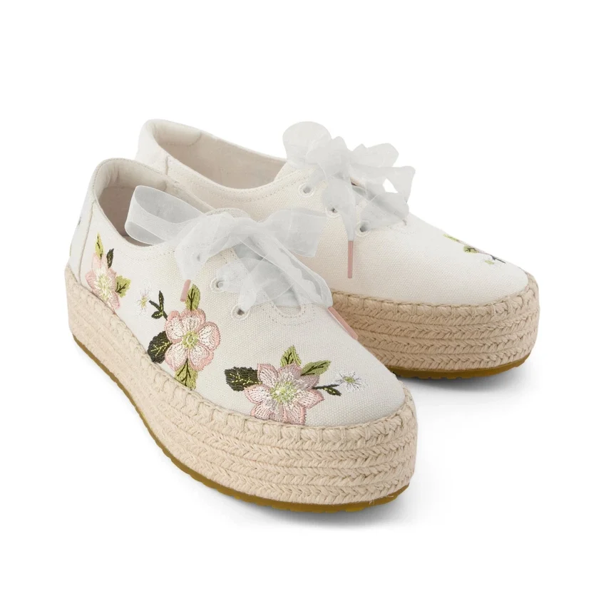 Espadrillas da donna Valencia con lacci e plateau Espadrillas da donna Valencia con lacci e plateau