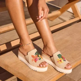 Sandalo con zeppa a ciabatta Diana da donna